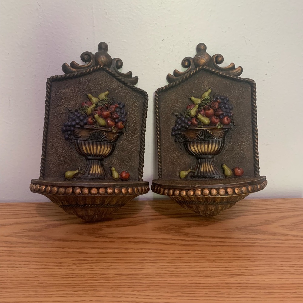 Vintage Decorative Wall Shelves with Fruit Design
